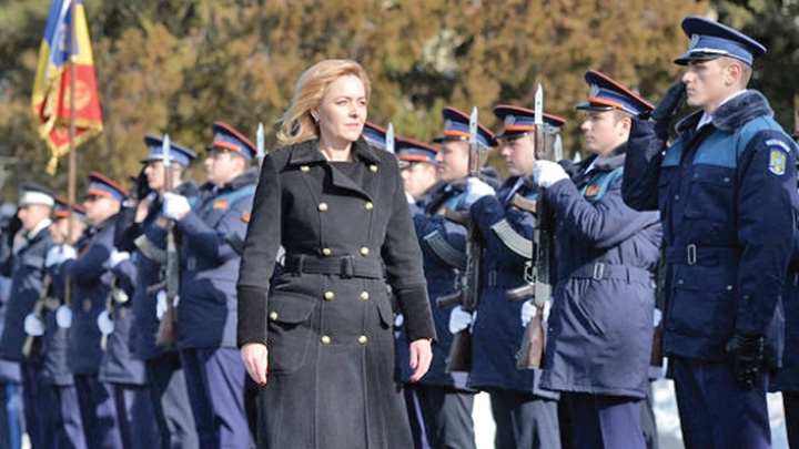 Trageri ”la rece” la Carmen Dan!