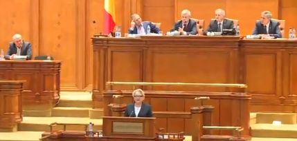 Ziua motiunii. Dancila spune ca nu demisioneaza si anunta ca la anul isi schimba abordarea