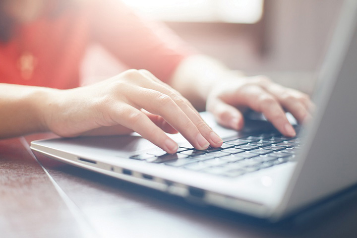 Femeile in economia digitala: Romania, iar codasa UE