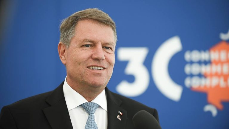Reactioneaza la anuntata plangere penala. Iohannis: o fantezie a pesedistilor