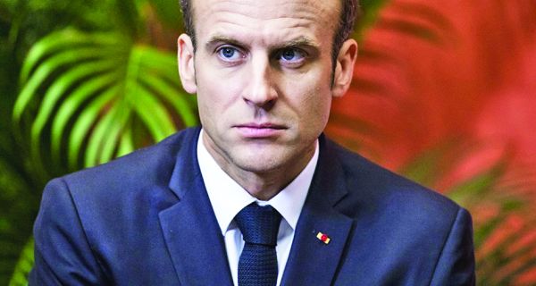 Vestele galbene il lasa in pana prostului pe Macron