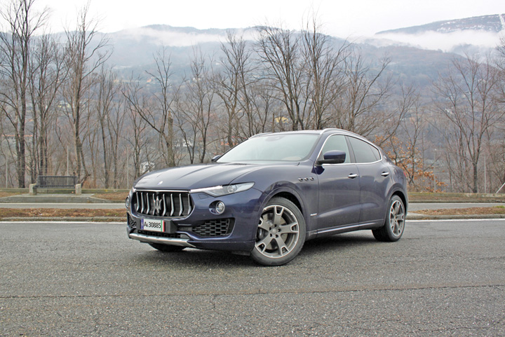 Maserati trece la vanzari online