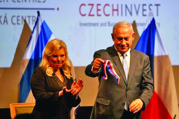 Politia recomanda inculparea lui Netanyahu pentru coruptie