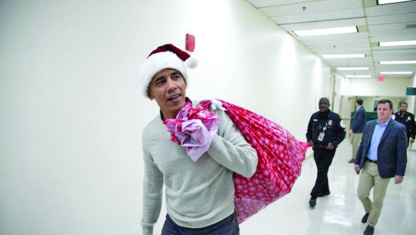 Obama, Mos Craciun pentru copiii bolnavi