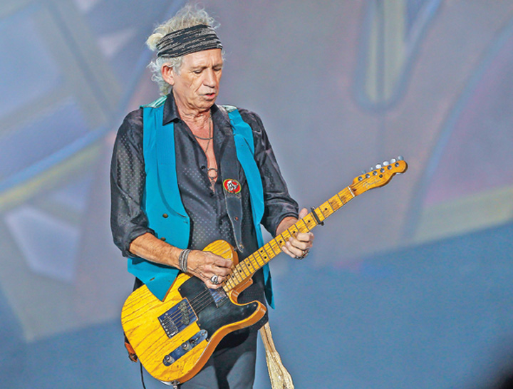 Keith Richards s-a lasat de baut !