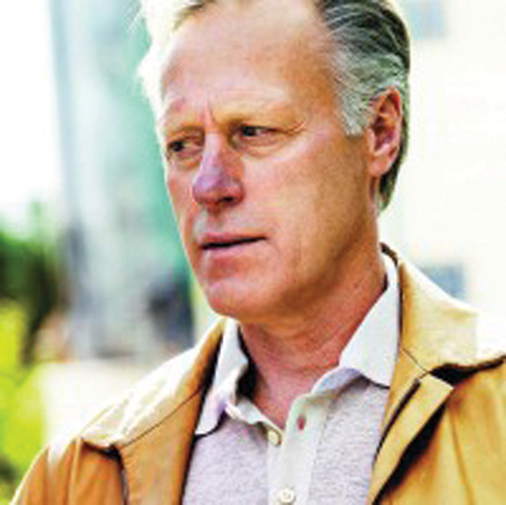 Tom Hagen - Ziarul National