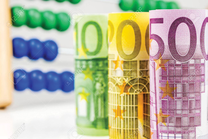 Romania bate Austriei cu pumnul in masa