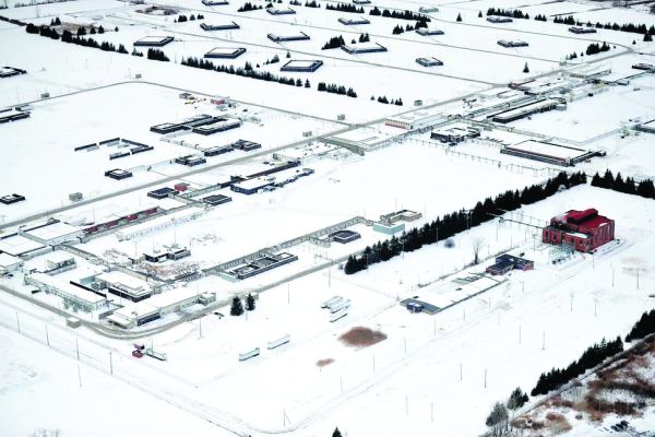 Unde cad misterioasele bombe canadiene?