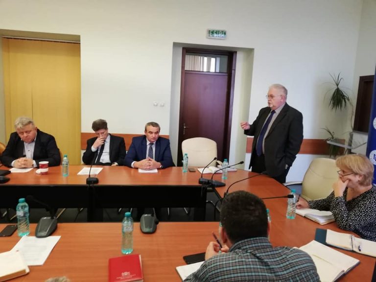 Discutii la Ministerul Energiei, pe fondul protestului de la CE Oltenia