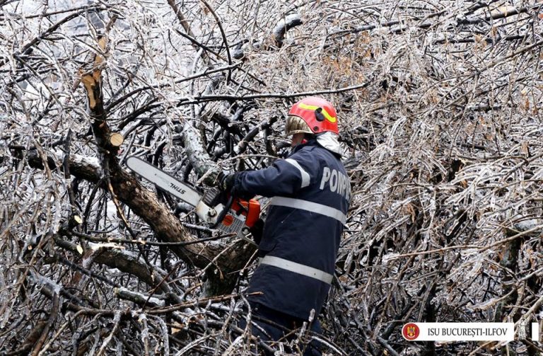 ISU: 89 autoturisme avariate in Capitala, in ultimele 24 de ore