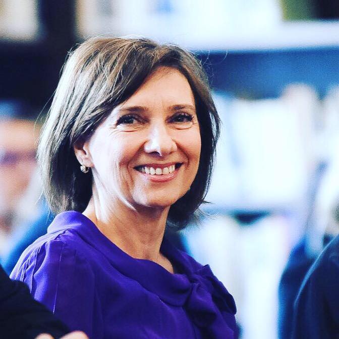 Carmen Iohannis, cu elevii la teatru