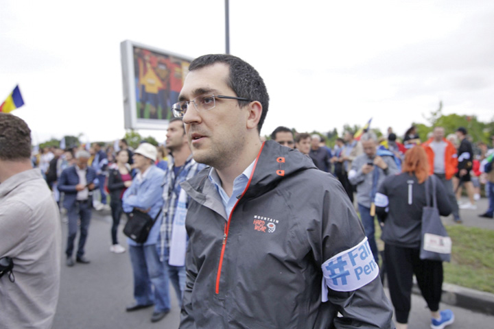 Vlad Voiculescu s-a facut si procuror