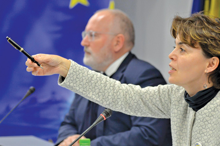 Angela-Cristea - Ziarul National