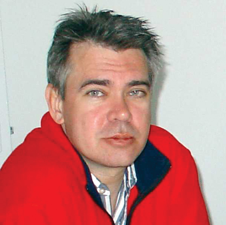 SOC! Michael Guest revine la Bucuresti!