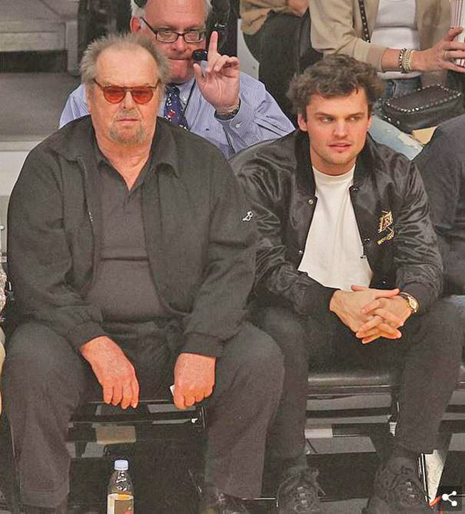 Jack Nicholson a ajuns obez