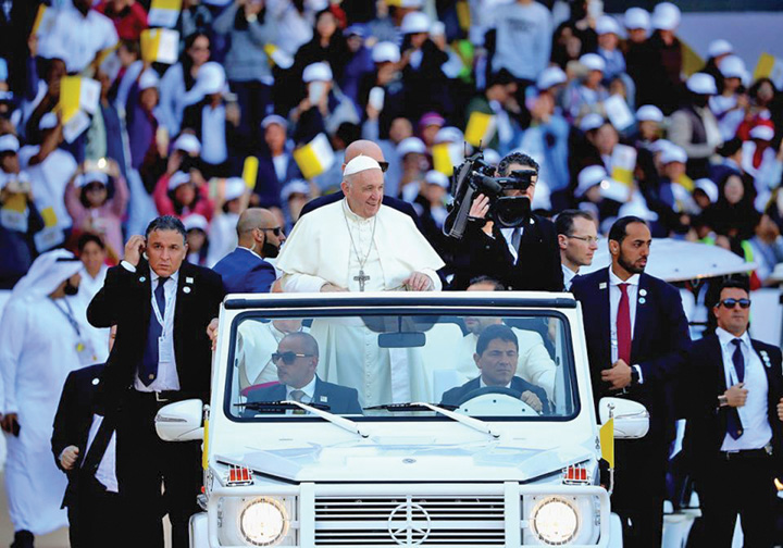 Papa Francisc, triumf in Emirate