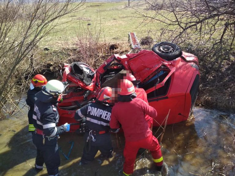 Grav accident de circulatie in Bistrita. Un tanar a murit
