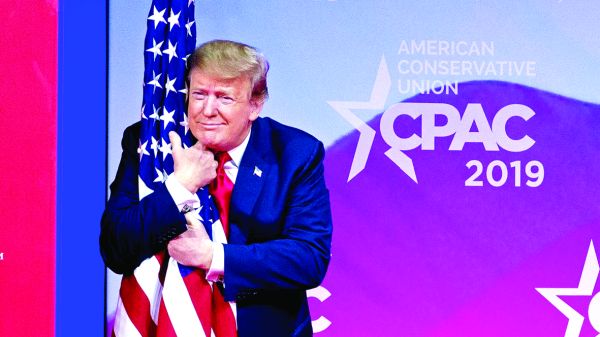 Kim mai primeste un cadou de la Trump