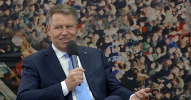 Iohannis, la o dezbatere in Capitala: nu stiu de ce va surprinde ca am venit