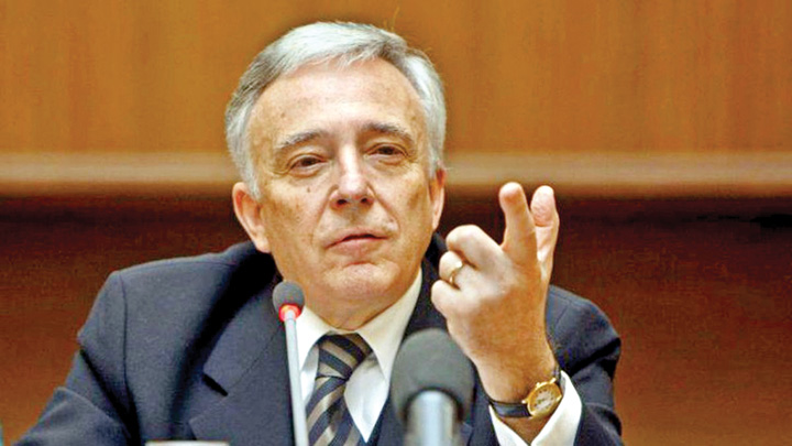 Isarescu s-a pus closca pe aurul Romaniei