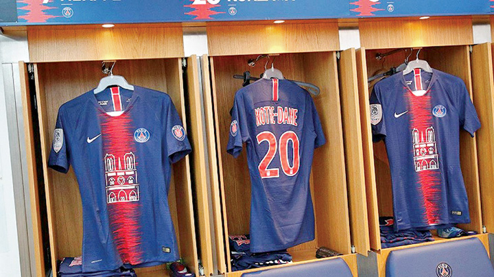 PSG a vandut ca painea calda tricourile cu Notre-Dame