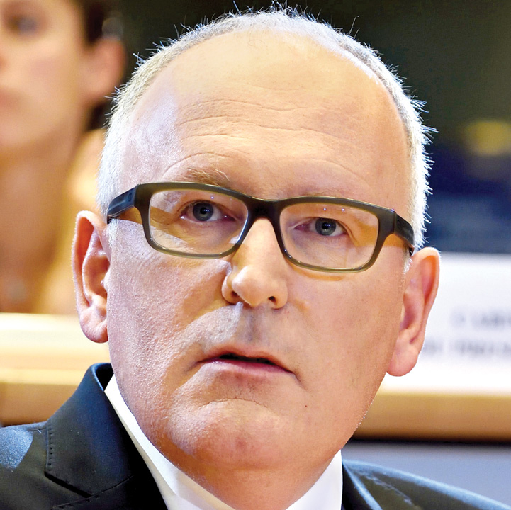 Frans Timmermans, in the foreground - Ziarul National