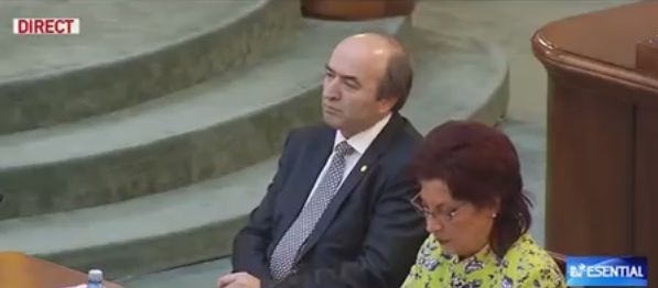 Unde era Tudorel Toader cand s-a votat schimbarea sa din Guvern