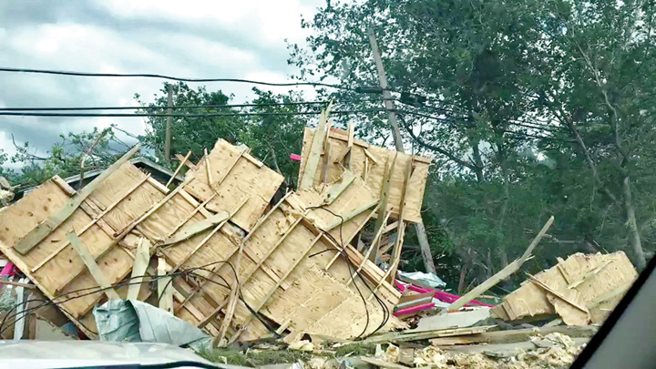 Tornadele au facut prapad in Statele Unite