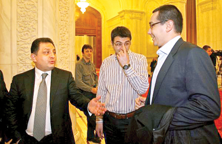 Vanghelie da cu Ponta de pamant: Lua bani de la oamenii de afaceri