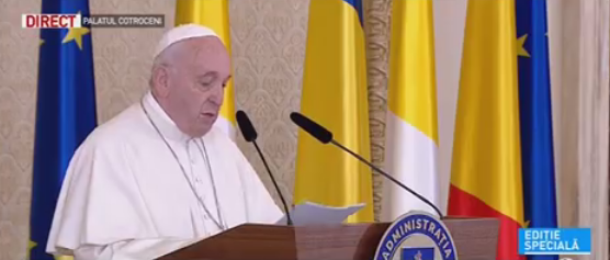 Papa Francisc, primul mesaj transmis de pe taram autohton: Dumnezeu sa binecuvanteze Romania!