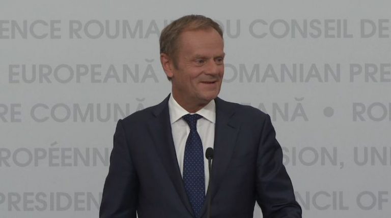 Donald Tusk, mesaj in romana: Pur si simpu m-am indragostit de Sibiu. Toata Europa s-a indragostit de dumneavoastra