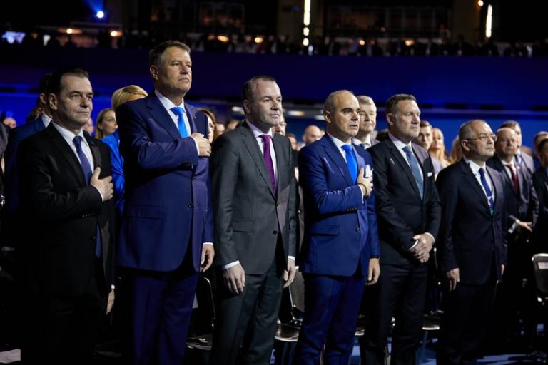 Summitul de la Sibiu – un nou prilej pentru Iohannis să dezbine România