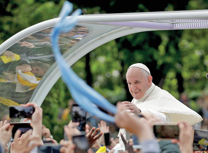 Romania Pope - Ziarul National