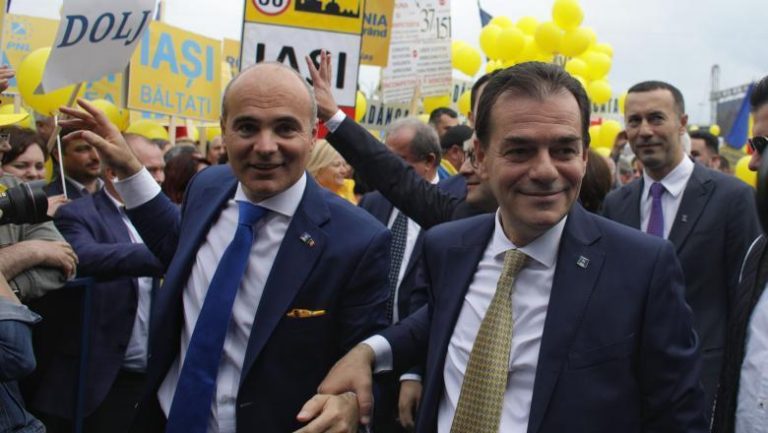 Decizie la PNL. Consiliera lui Orban, sefa la Capitala, si nu Rares Bogdan