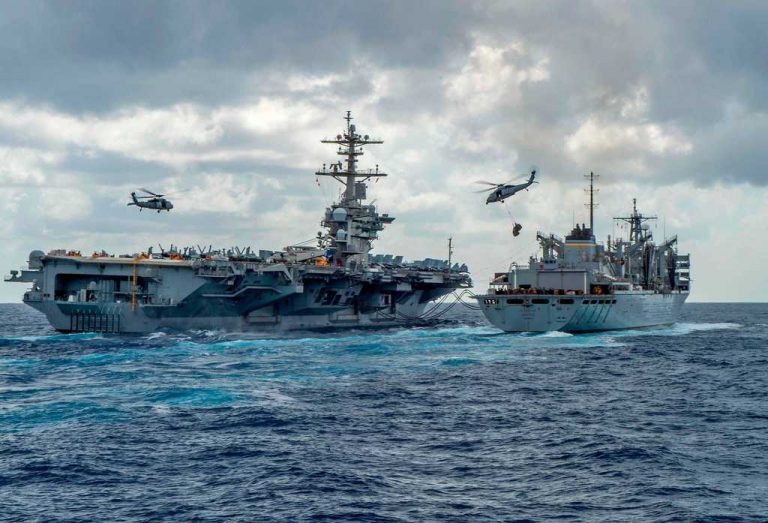 Statele Unite și Rusia se învinuiesc reciproc pentru un incident din Marea Chinei de Est