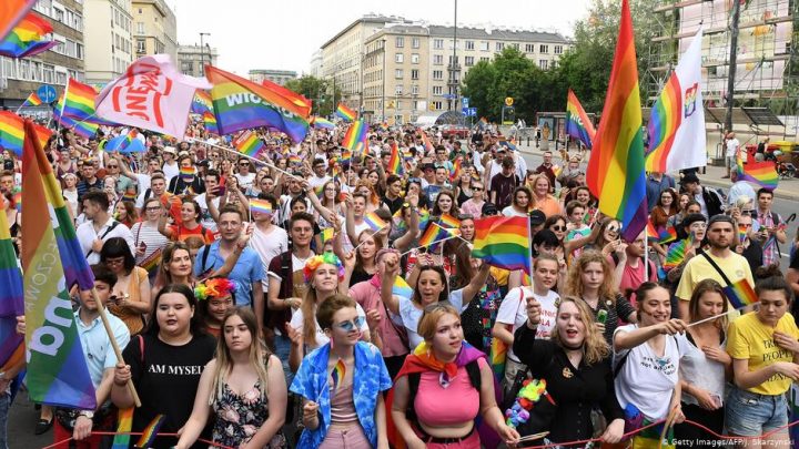 Gay - Ziarul National