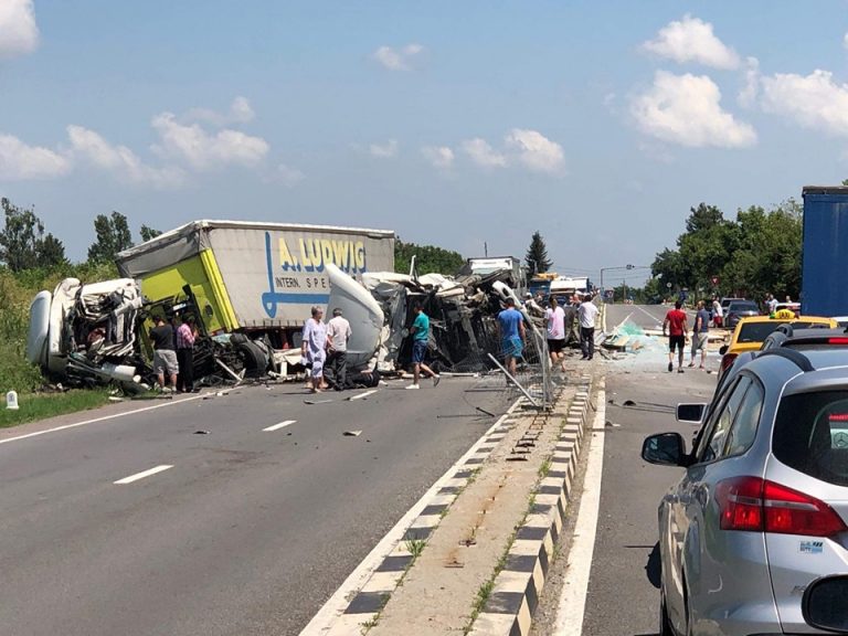 Accident cumplit cu doua TIR-uri, pe DN 5 Bucuresti-Giurgiu