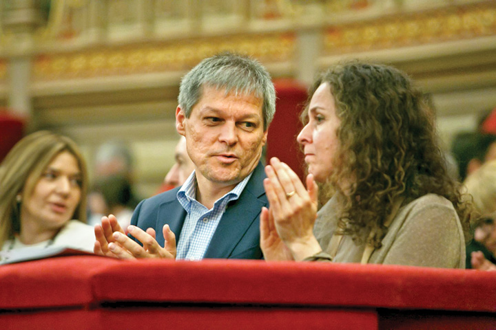 Ciolosica nu are copii, dar vrea sa ni-i educe pe ai nostri