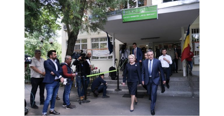 Dancila si-a anuntat sotul abia dupa ce a acceptat sa fie premier