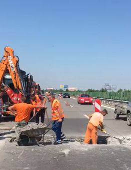 „SMURD-ul autostrazii”, pe A2. S-au dres dalele de beton efectate de caldura (VIDEO)