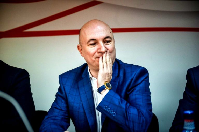 Codrin Ştefănescu, contrariat de „lipsa de caracter” a unor colegi din PSD