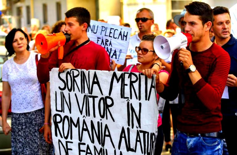 Protestele de la Curtea de Apel Craiova nu i-au înduplecat pe judecătorii cazului Sorina