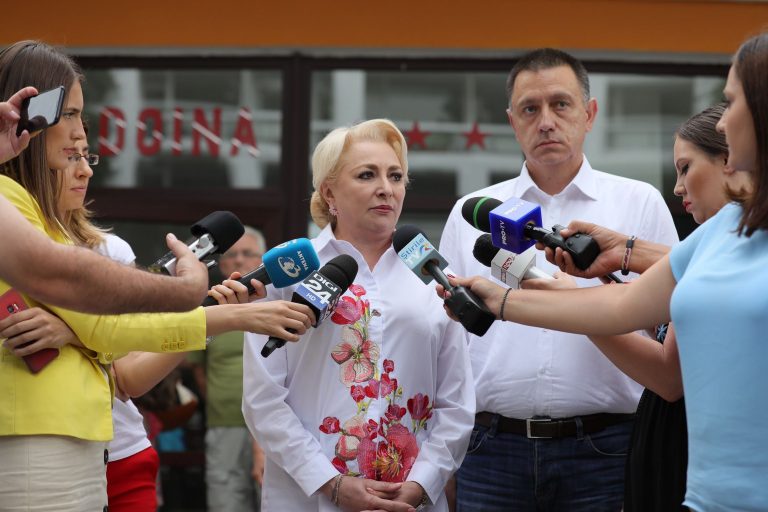Dăncilă anunță depunerea inițiativei privind revizuirea Constituției
