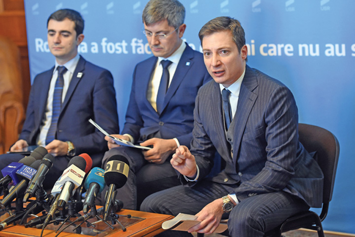 andrei caramitru - Ziarul National