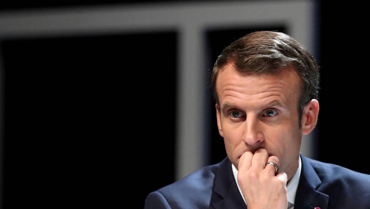 Macron, umil în faţa “Vestelor Galbene”