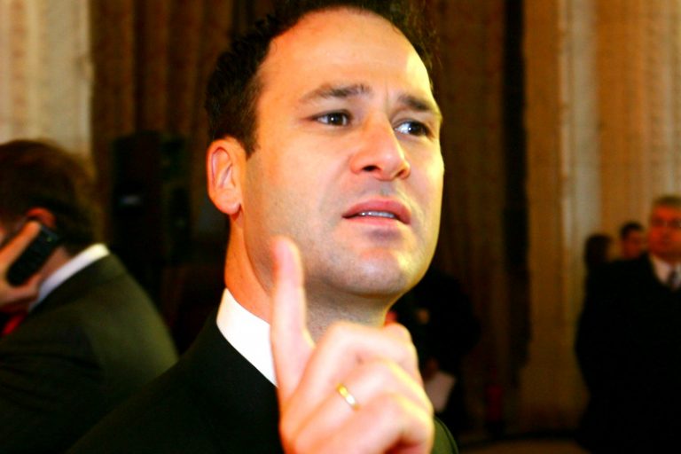 Robert Negoiță: Guvernul vrea doar să „ciordească”. Protestăm!