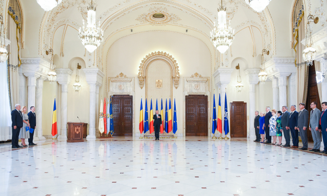 Iohannis dă ochii cu Dăncilă și mai mulți miniștri