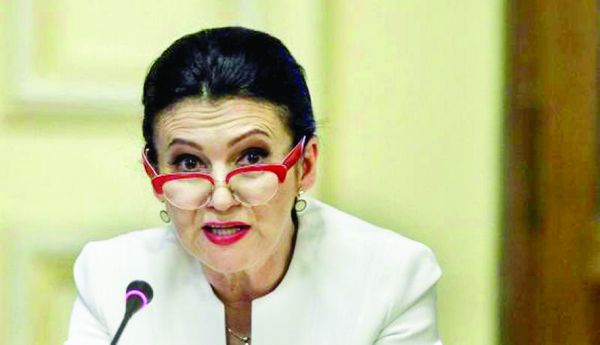 Examenul de rezidenţiat se amână pentru decembrie, anunţă şefa MS