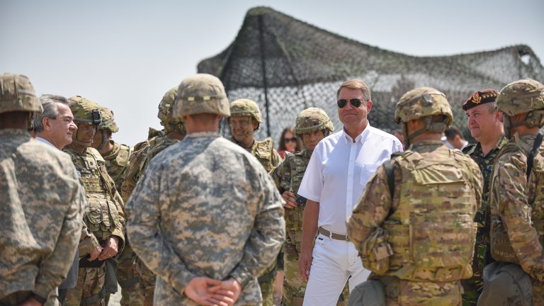 Iohannis, ”blitzkrieg” în Servicii!