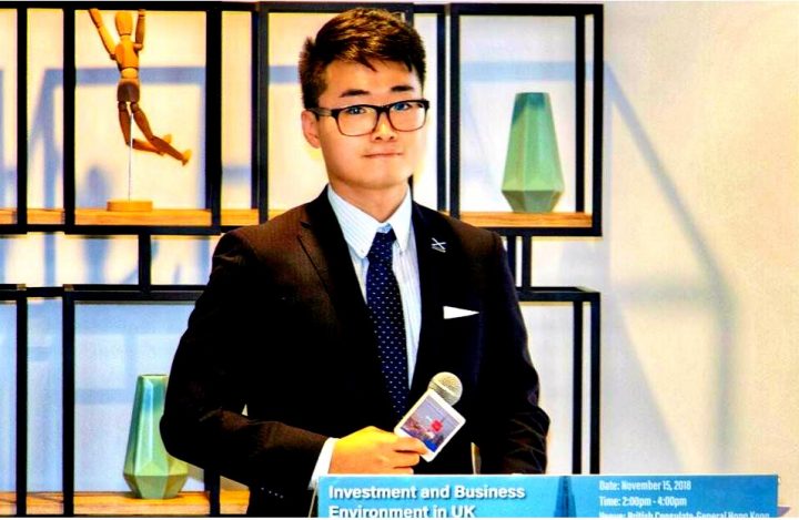 CHINA PROSTITUTIE DETINUTUL CONSULAR SIMON CHENG - Ziarul National